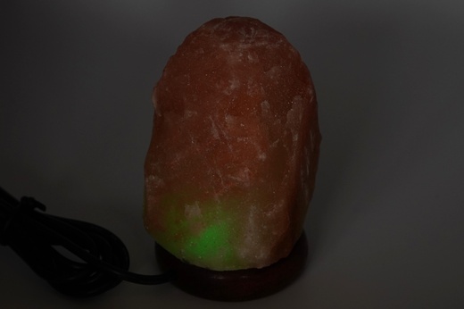 Solná lampa na USB barevná 11,6 cm