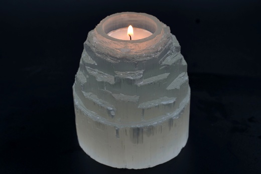 Svícen selenit 9,5 cm