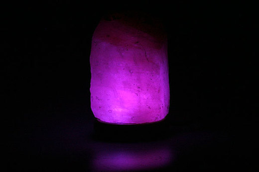 Solná lampa na USB barevná