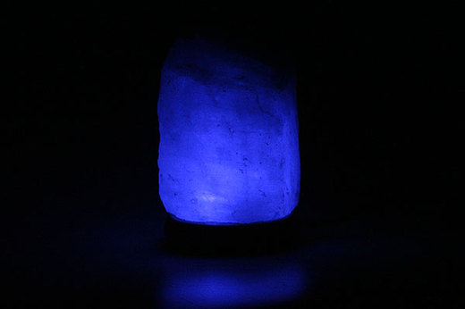 Solná lampa na USB barevná