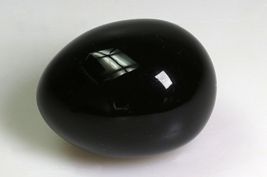 Vajíčko obsidián 4,4 cm